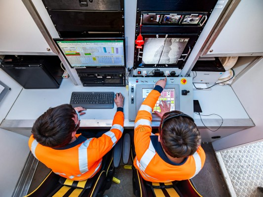 A selection of projects from ULC, specialists in Robotic Gas Main Inspection and Repair. ULC Operation Control © Leo Hillier