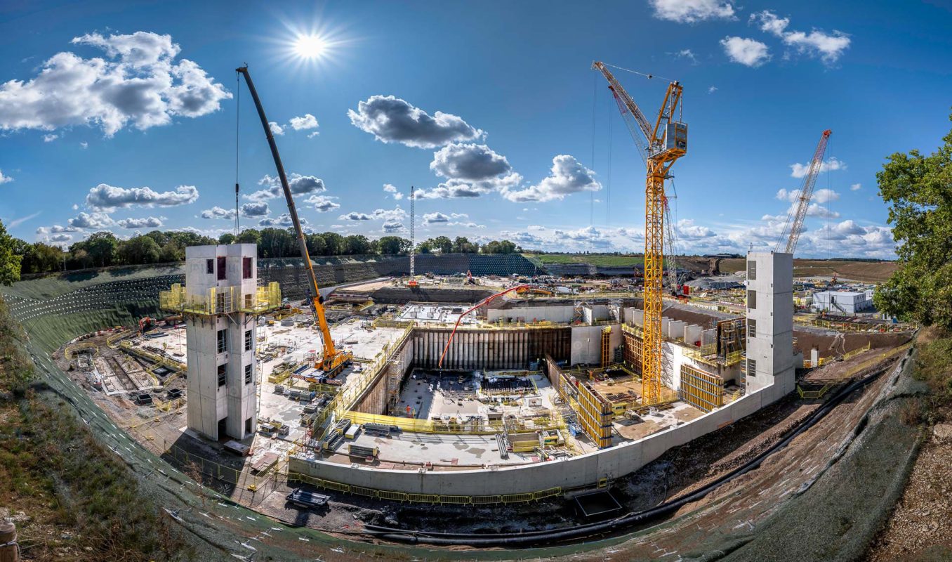 Energy from Waste Plant © Leo Hillier
